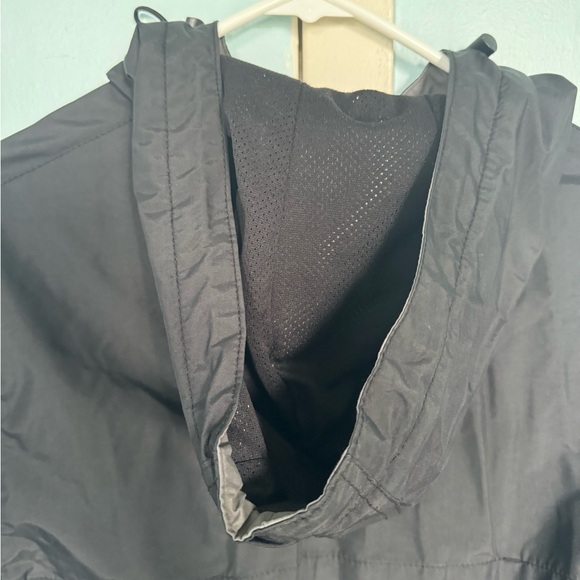 Old Navy wind breaker jacket - Picture 7 of 7